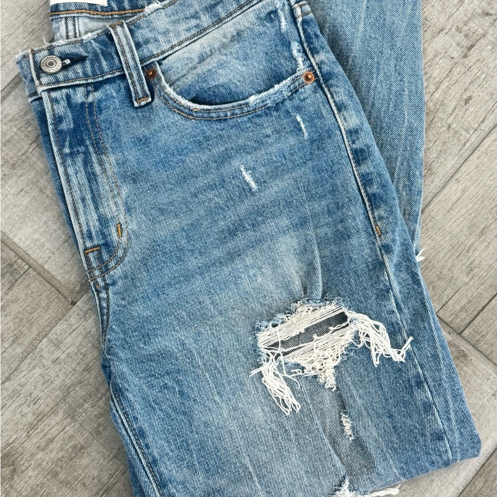 Abercrombie & Fitch Light Blue Distressed Women’s Jeans - The Boyfriend Mid Rise